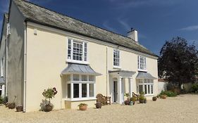 Abbots Manor